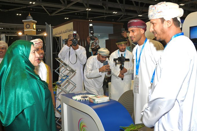 جامعة ظفار في معرض جدكس للتعليم العالي في نسخته الرابعة والعشرين Dhofar University Participates in the World Exhibition of Higher Education (GEDEX) 2025